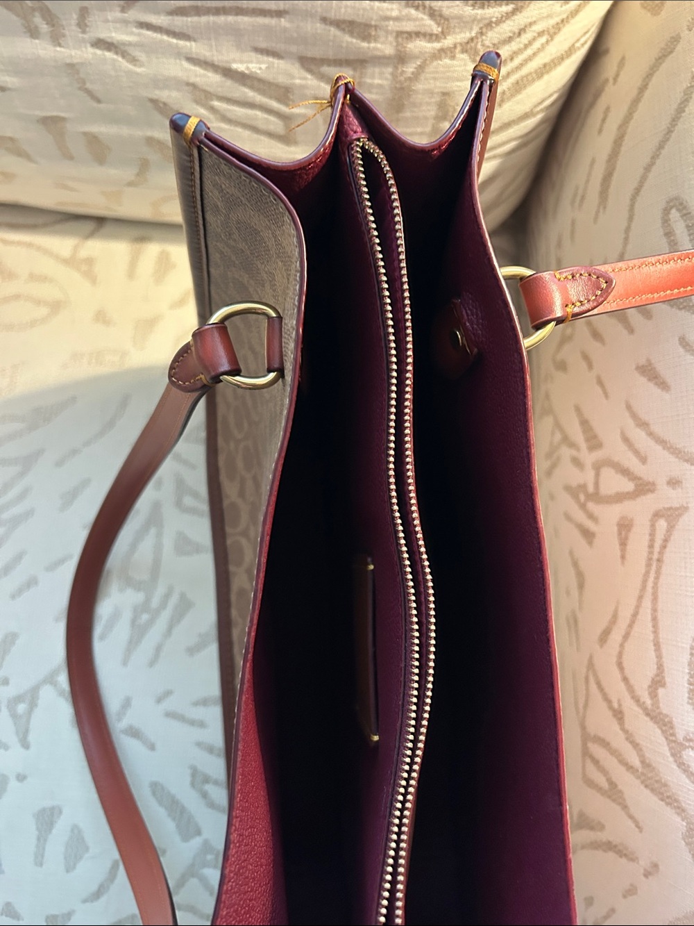 Coach Handbag - Picture 4 of 7